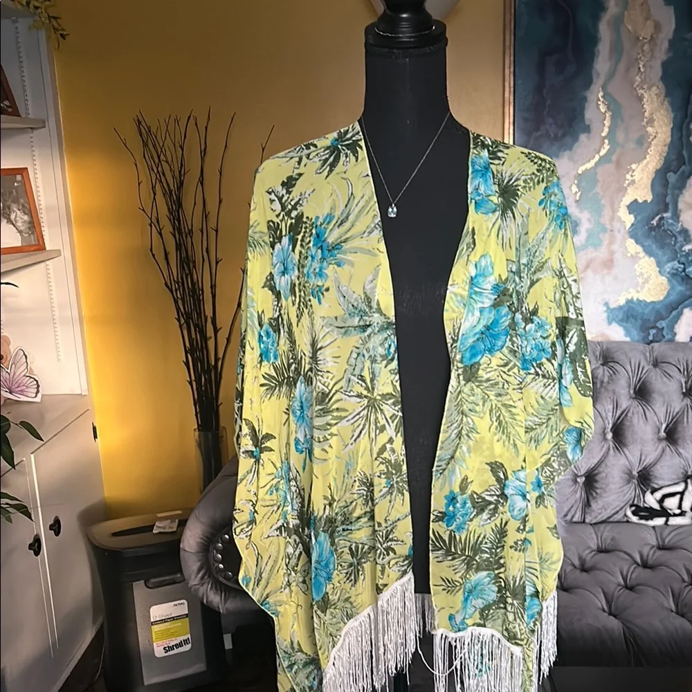 Do everything in love Floral Kimono/swim cover up with Fringe - Picture 1 of 10